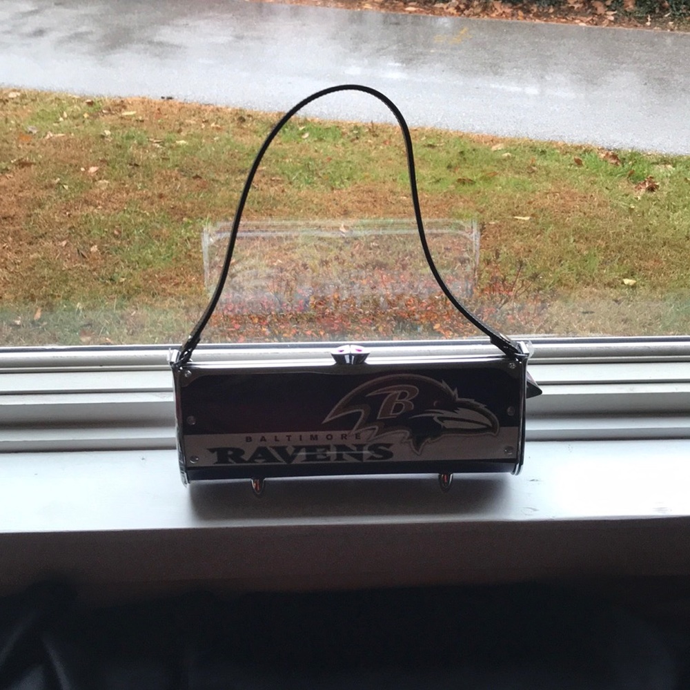Official NFL Little Earth Baltimore Ravens purse!